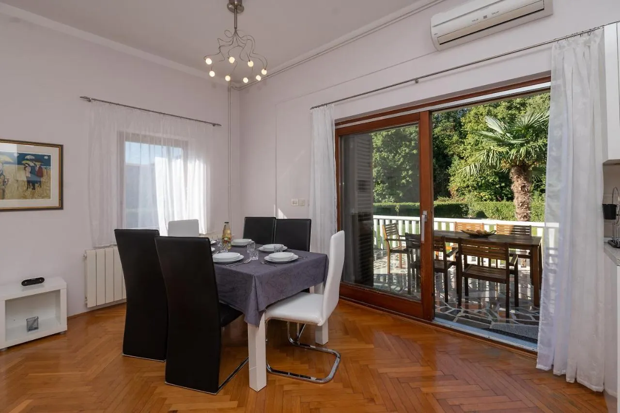 Apartment Lara Lovran Croatia